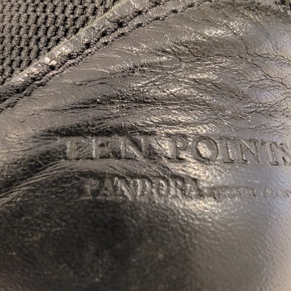 Fleece-lined Ten Points Size 36 Black Boots - Picture 13 of 13